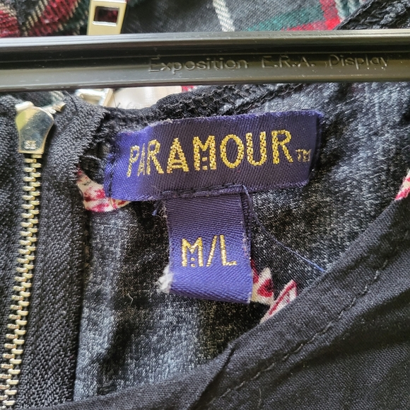 Elephant Top - M/L ⚡️3/20$⚡️ - Picture 3 of 3